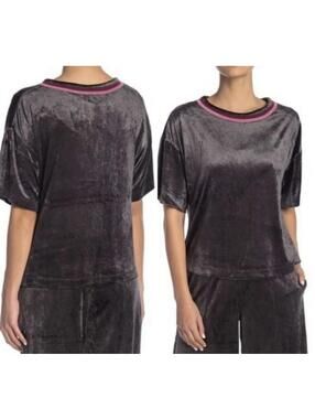 Room Service Grey Crew Neck Velvet T-Shirt with Pink Trim Size M/M EUC